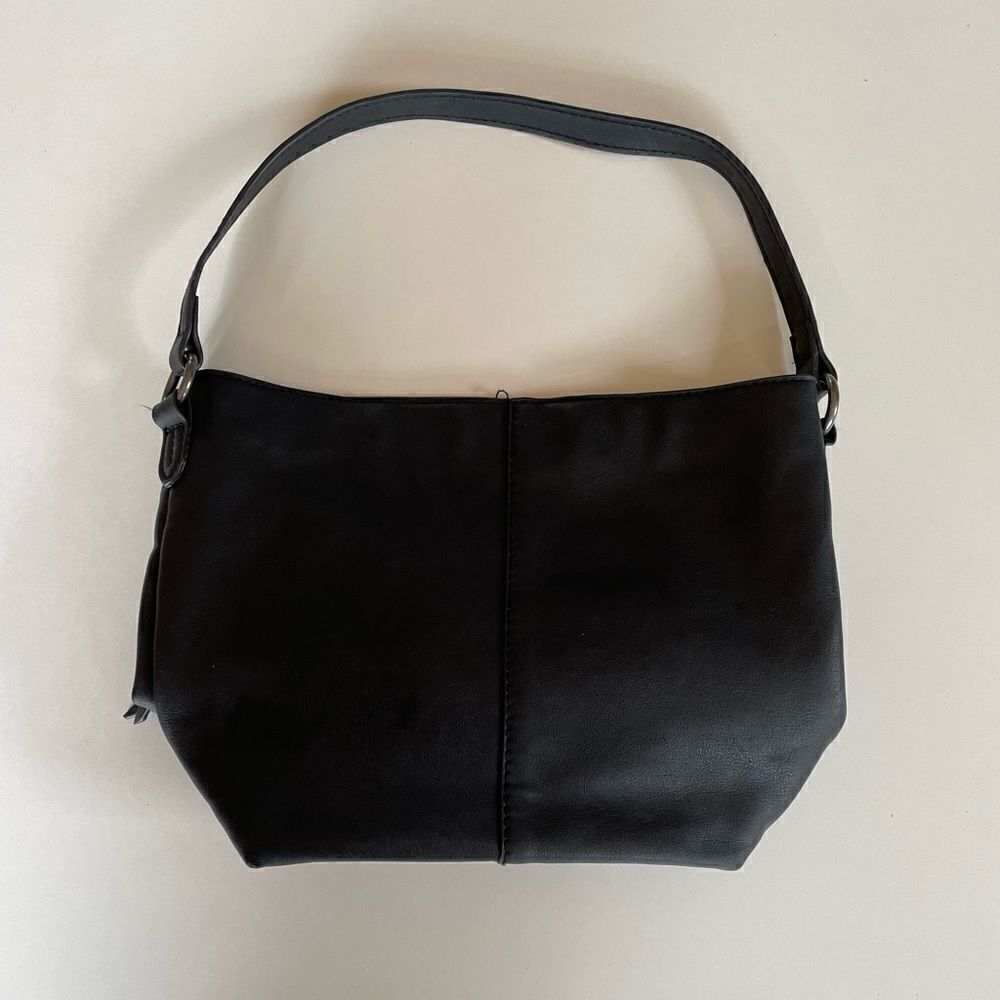 Euc Universal Thread Womensblack Shoulderbag - image 1